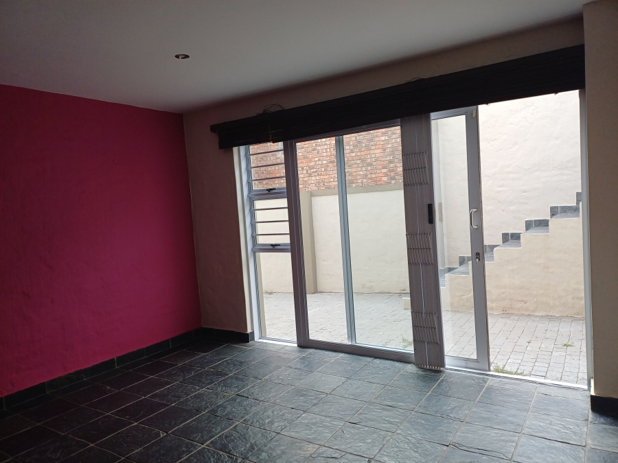 3 Bedroom Property for Sale in Reebok Western Cape